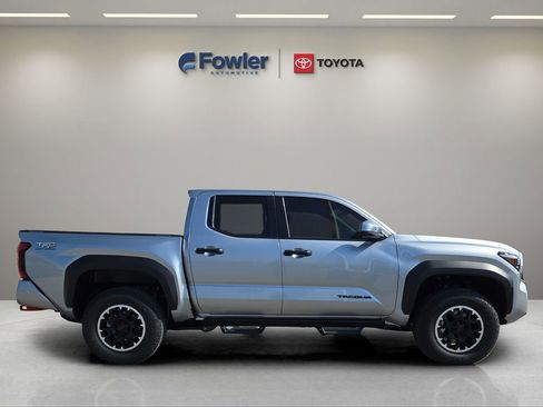 New 2026 Toyota Tacoma TRD Off-Road AWD/4WD image 8