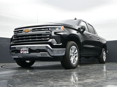 Used 2024 Chevrolet Silverado 1500 LTZ AWD/4WD image 39