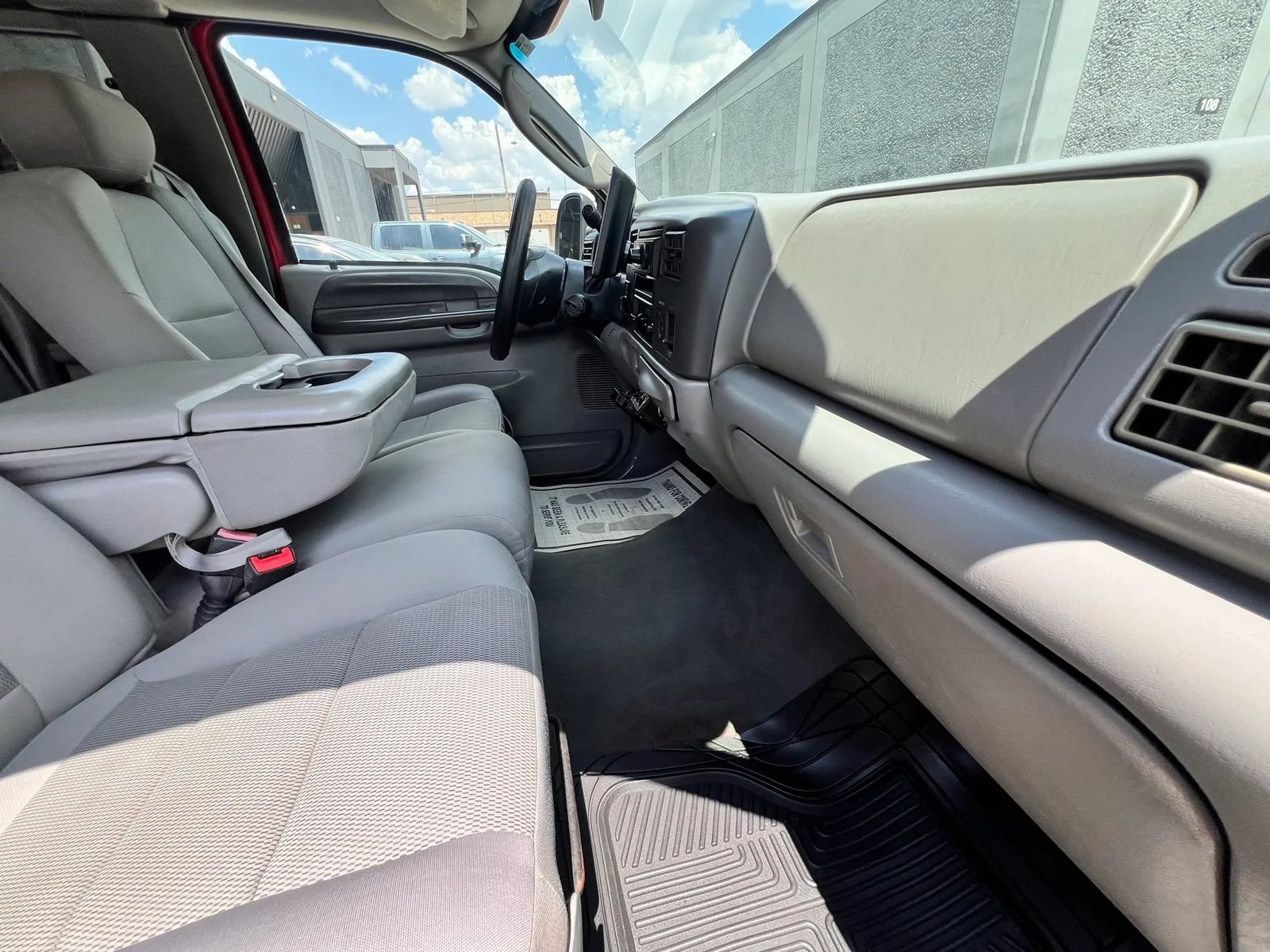Used 2004 Ford F350 XLT AWD/4WD image 13