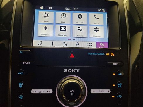 Used 2019 Ford Explorer Sport AWD/4WD image 25