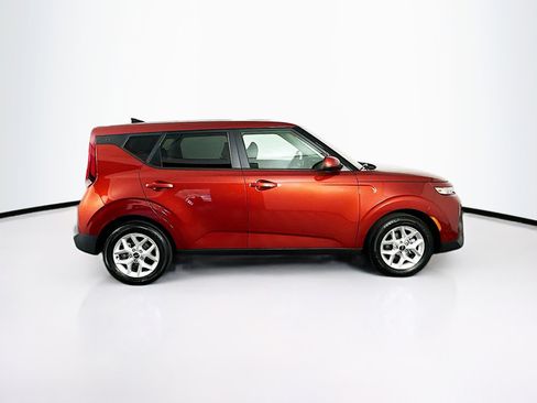Used 2022 Kia Soul LX w/ Technology Package FWD image 10
