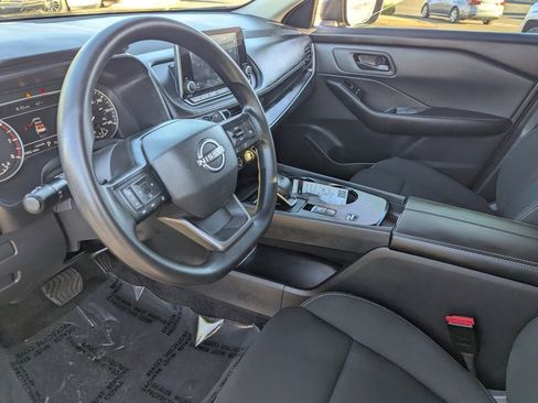 Certified 2025 Nissan Rogue S image 17