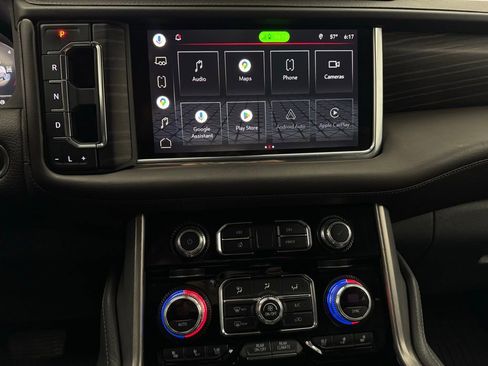 Used 2022 GMC Yukon XL Denali image 18