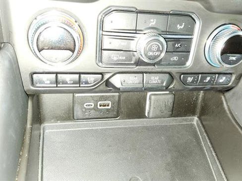 Used 2024 GMC Yukon AT4 w/ Technology Package image 18