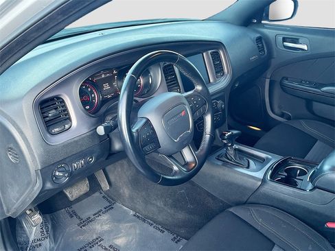 Used 2023 Dodge Charger SXT w/ Blacktop Package image 9