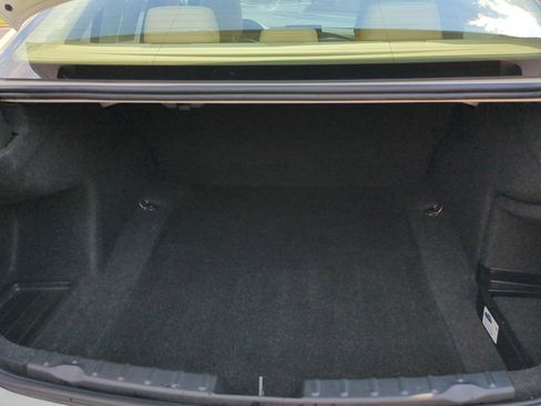 Used 2014 BMW 320i Sedan image 32