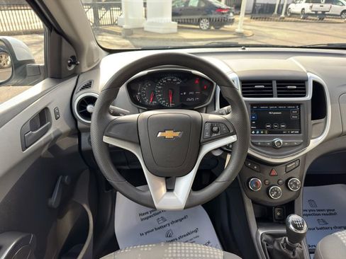 Used 2019 Chevrolet Sonic LS image 33