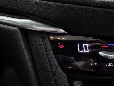 Used 2021 Cadillac XT5 Premium Luxury AWD/4WD image 23
