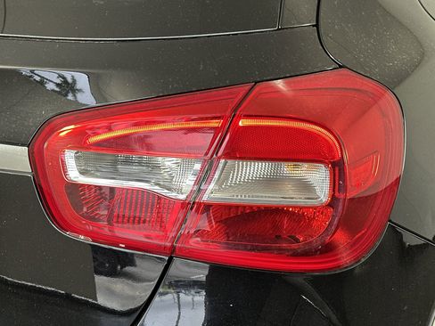 Used 2019 Mercedes-Benz GLA 250 image 29