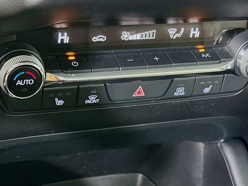 Certified 2022 MAZDA MAZDA3 s image 28