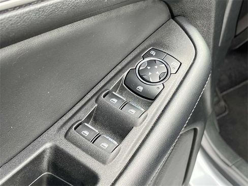 Used 2024 Ford Edge SEL image 26