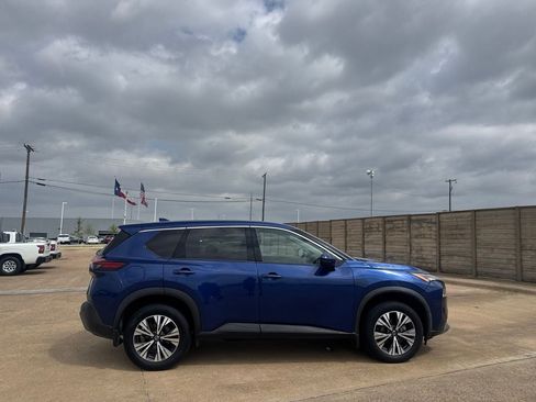 Used 2021 Nissan Rogue SV AWD/4WD image 25