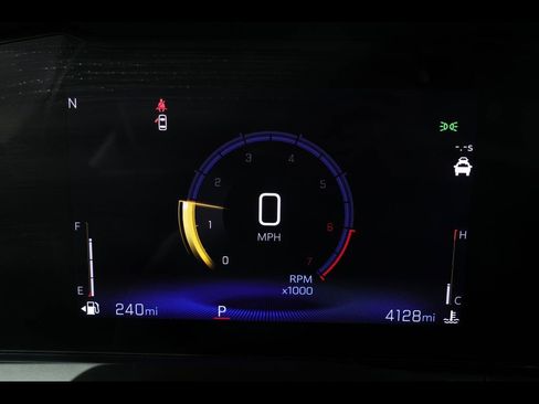 Used 2024 Chevrolet Trax LT w/ Driver Confidence Package FWD image 22