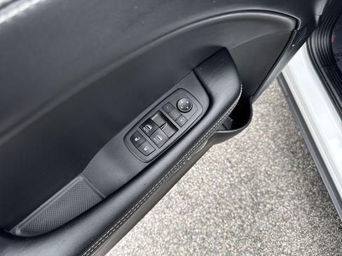Used 2023 Dodge Challenger SRT Hellcat RWD image 14