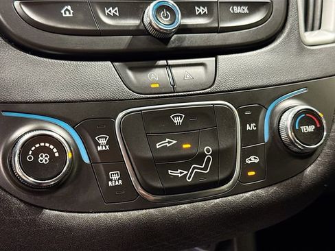 Used 2023 Chevrolet Malibu RS image 17