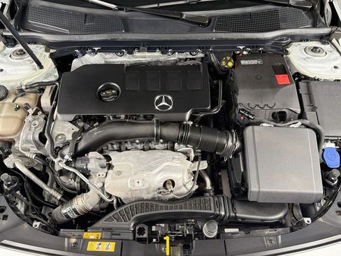 Certified 2022 Mercedes-Benz CLA 250 image 11