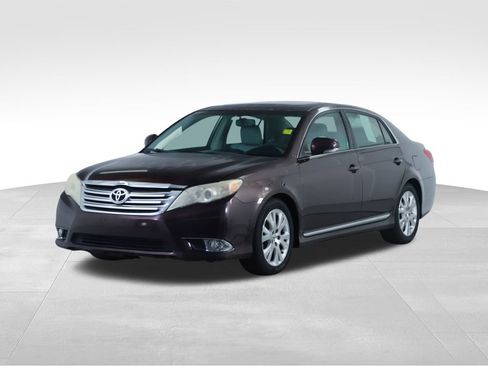 Used 2012 Toyota Avalon Limited image 8