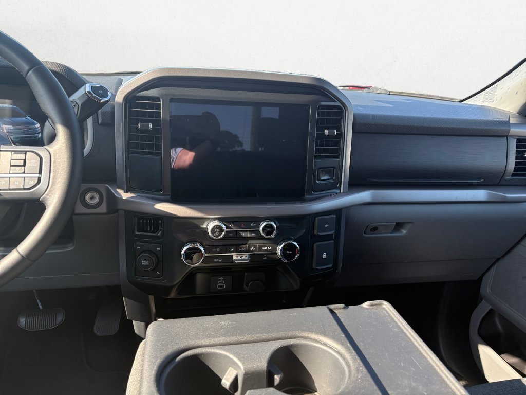 Used 2025 Ford F150 XLT w/ Equipment Group 301A Standard AWD/4WD image 11