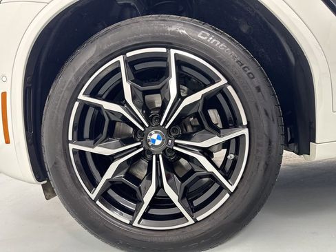 Certified 2024 BMW X4 xDrive30i w/ Premium Package image 10