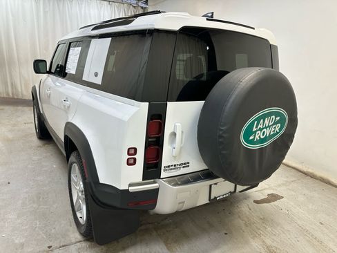 Used 2023 Land Rover Defender 110 SE AWD/4WD image 2
