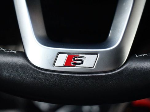 Used 2022 Audi SQ5 Premium Plus w/ Premium Plus Package image 39