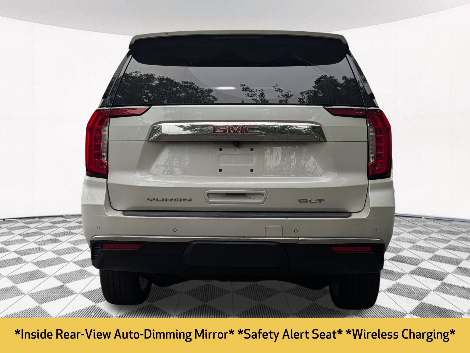 Used 2022 GMC Yukon SLT w/ SLT Premium Package AWD/4WD image 17