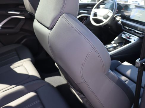 Used 2025 Audi Q5 Prestige AWD/4WD image 26