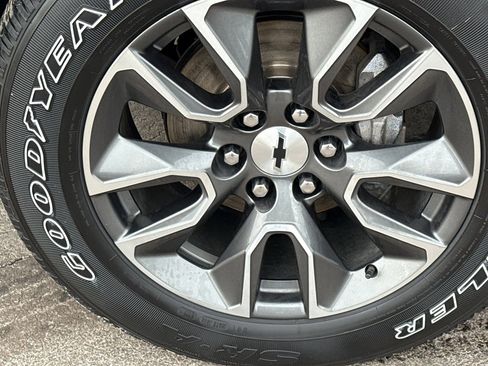 Used 2023 Chevrolet Silverado 1500 RST image 11