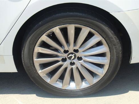 Used 2014 Hyundai Equus Signature RWD image 28