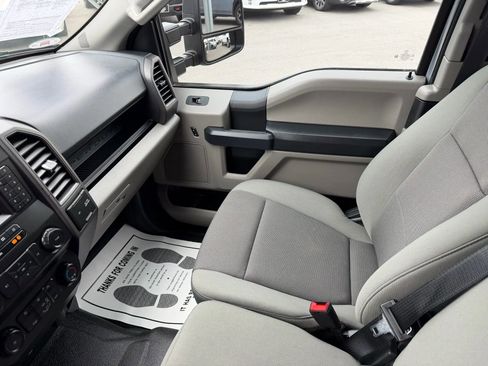 Used 2022 Ford F250 XL w/ Power Equipment Group image 11