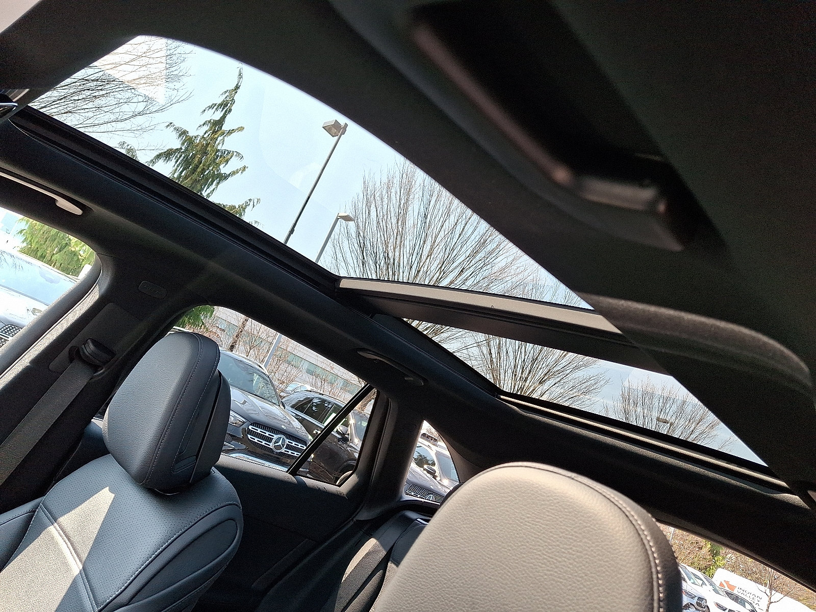 New 2026 Mercedes-Benz GLC 300 4MATIC image 12
