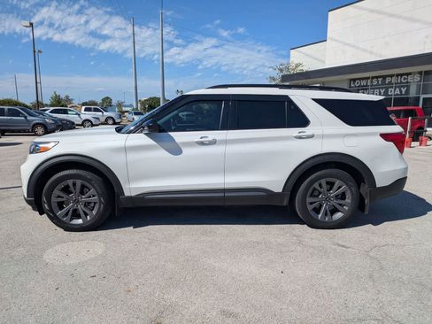 Used 2023 Ford Explorer XLT w/ Equipment Group 202A RWD image 7