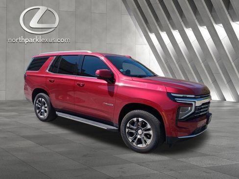 Used 2025 Chevrolet Tahoe LT w/ Comfort Package image 5