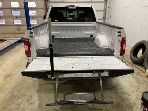 Used 2020 Ford F150 XLT w/ Equipment Group 302A Luxury image 17