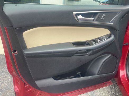 Used 2020 Ford Edge SEL w/ Convenience Package FWD image 19