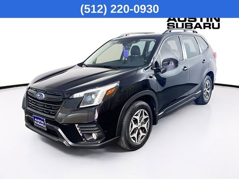 Used 2023 Subaru Forester Premium image 4