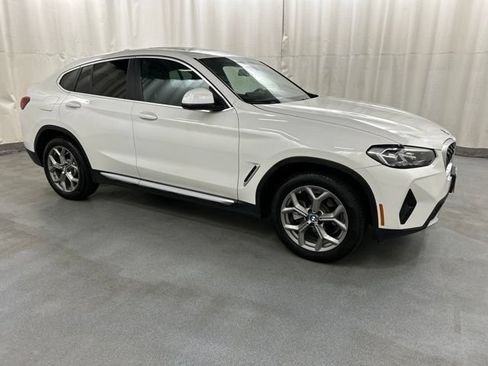 Used 2025 BMW X4 xDrive30i AWD/4WD image 1