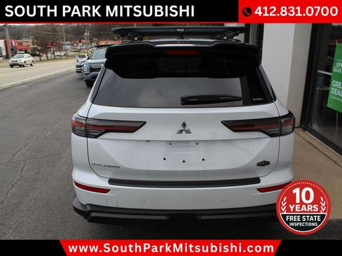 New 2026 Mitsubishi Outlander AWD image 8
