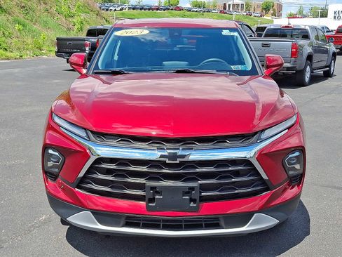 Used 2023 Chevrolet Blazer LT AWD/4WD image 2