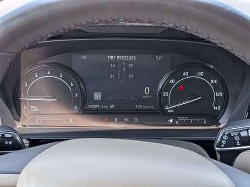 Used 2021 Lincoln Corsair AWD image 29