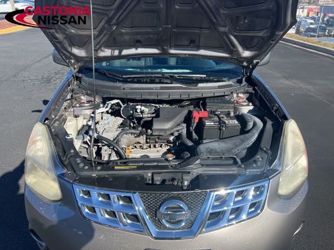 Used 2012 Nissan Rogue SV w/ Premium Pkg image 13