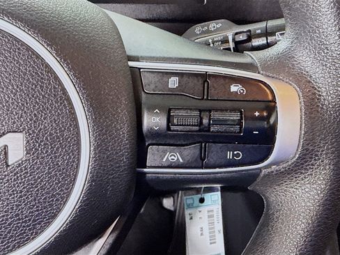 Used 2024 Kia Sportage LX image 15