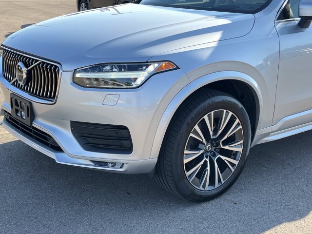 Used 2020 Volvo XC90 T6 Momentum AWD/4WD image 11