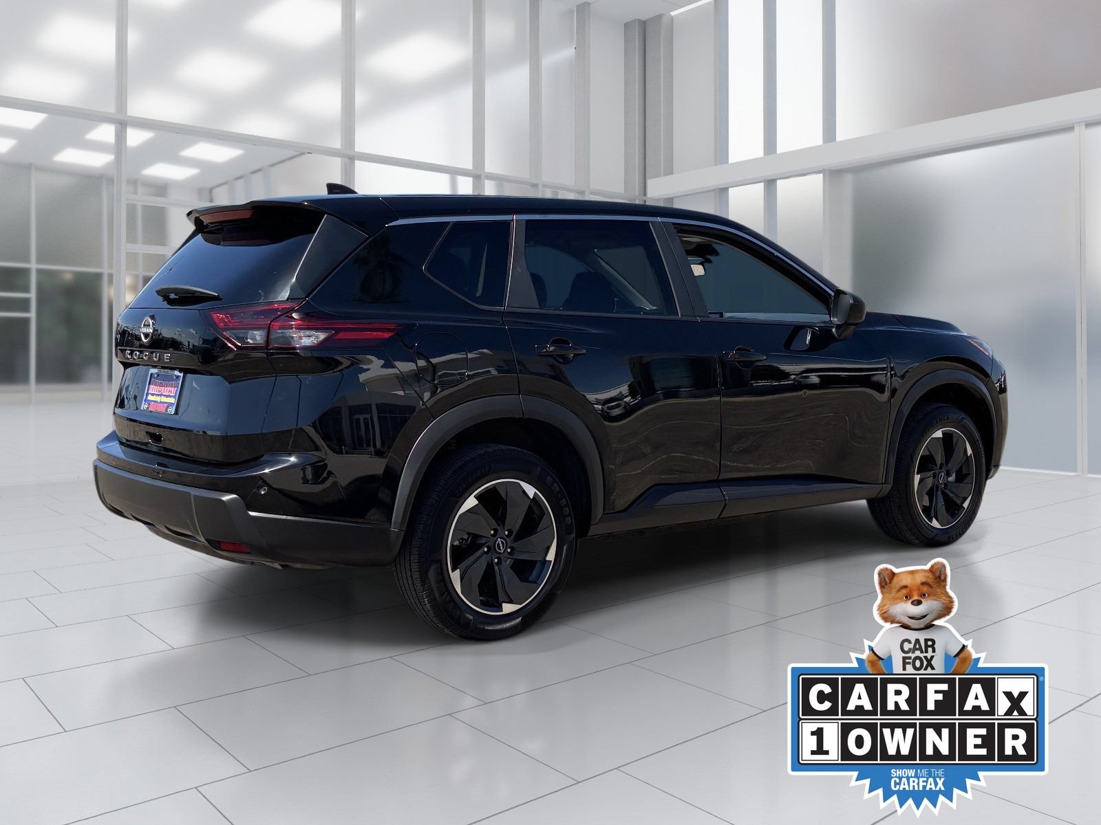 Certified 2025 Nissan Rogue SV FWD image 6