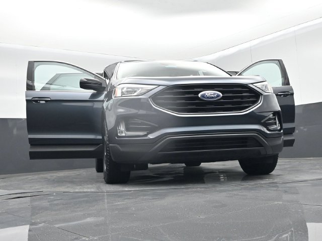 Certified 2022 Ford Edge SEL w/ Sport Appearance Package AWD/4WD image 70