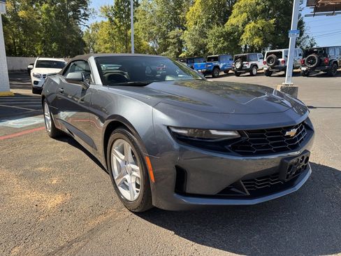 Used 2023 Chevrolet Camaro LT image 4