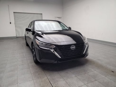 Used 2025 Nissan Sentra SV image 14