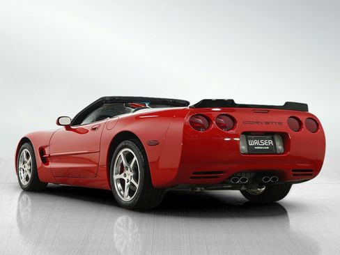 Used 2001 Chevrolet Corvette Convertible w/ Preferred Equipment Group1 image 3