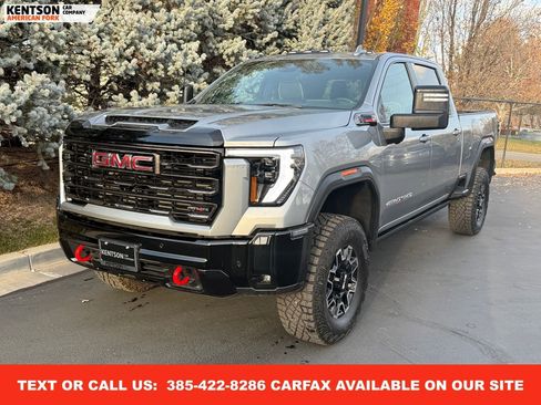 Used 2025 GMC Sierra 2500 AT4X image 3