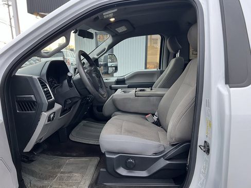 Used 2018 Ford F250 XLT image 9